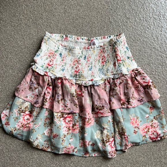 Floral skirt - Picture 1 of 3